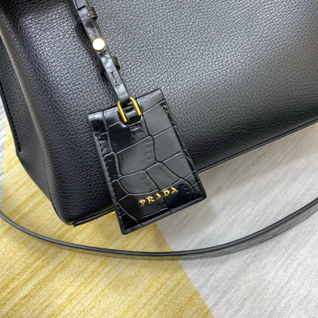 New trendy European and American style commuter bag with high-end feel, large capacity women's bag, shoulder bag - Fashion Boutique