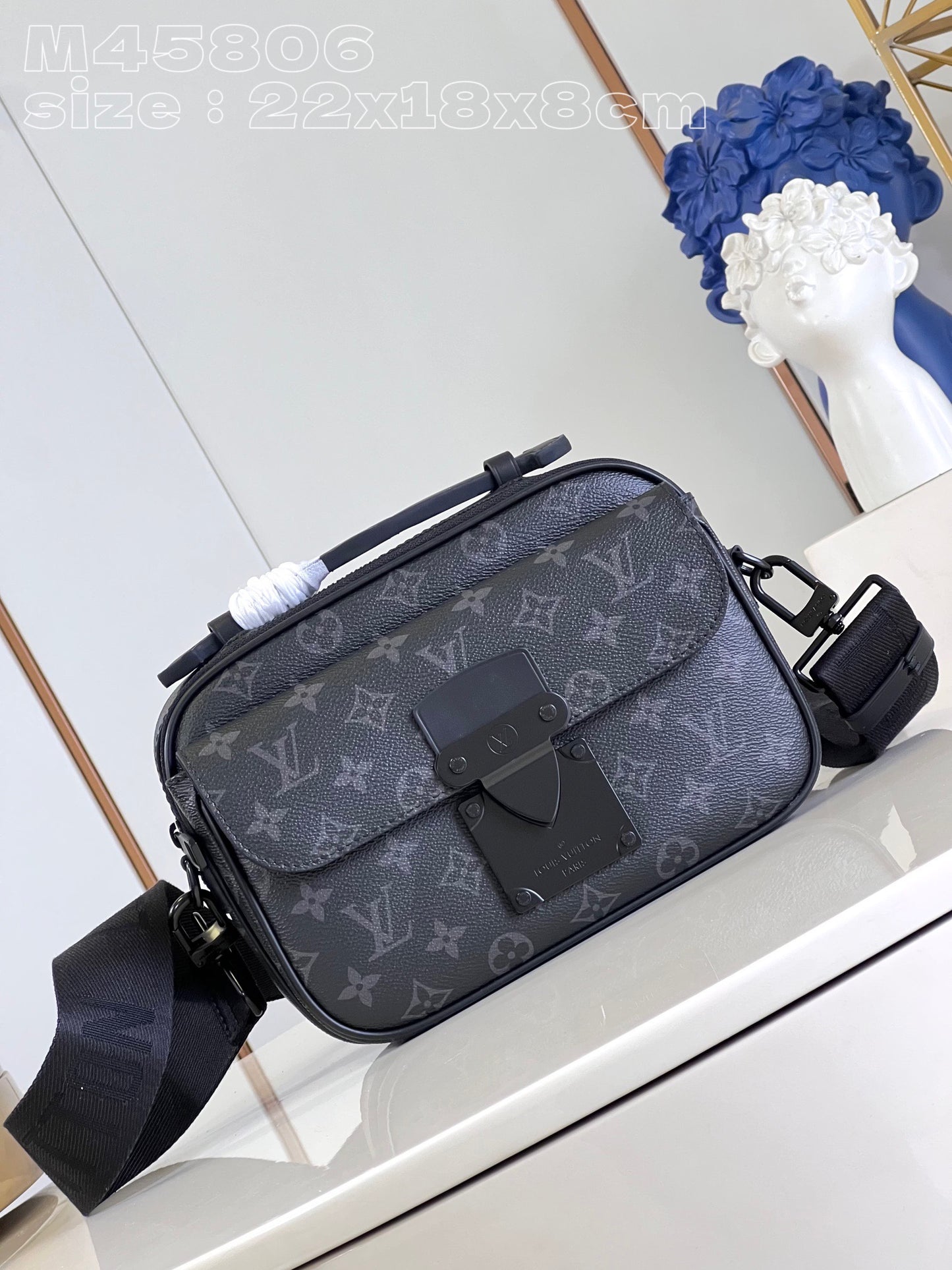 New  LOCK Men's Postman Bag