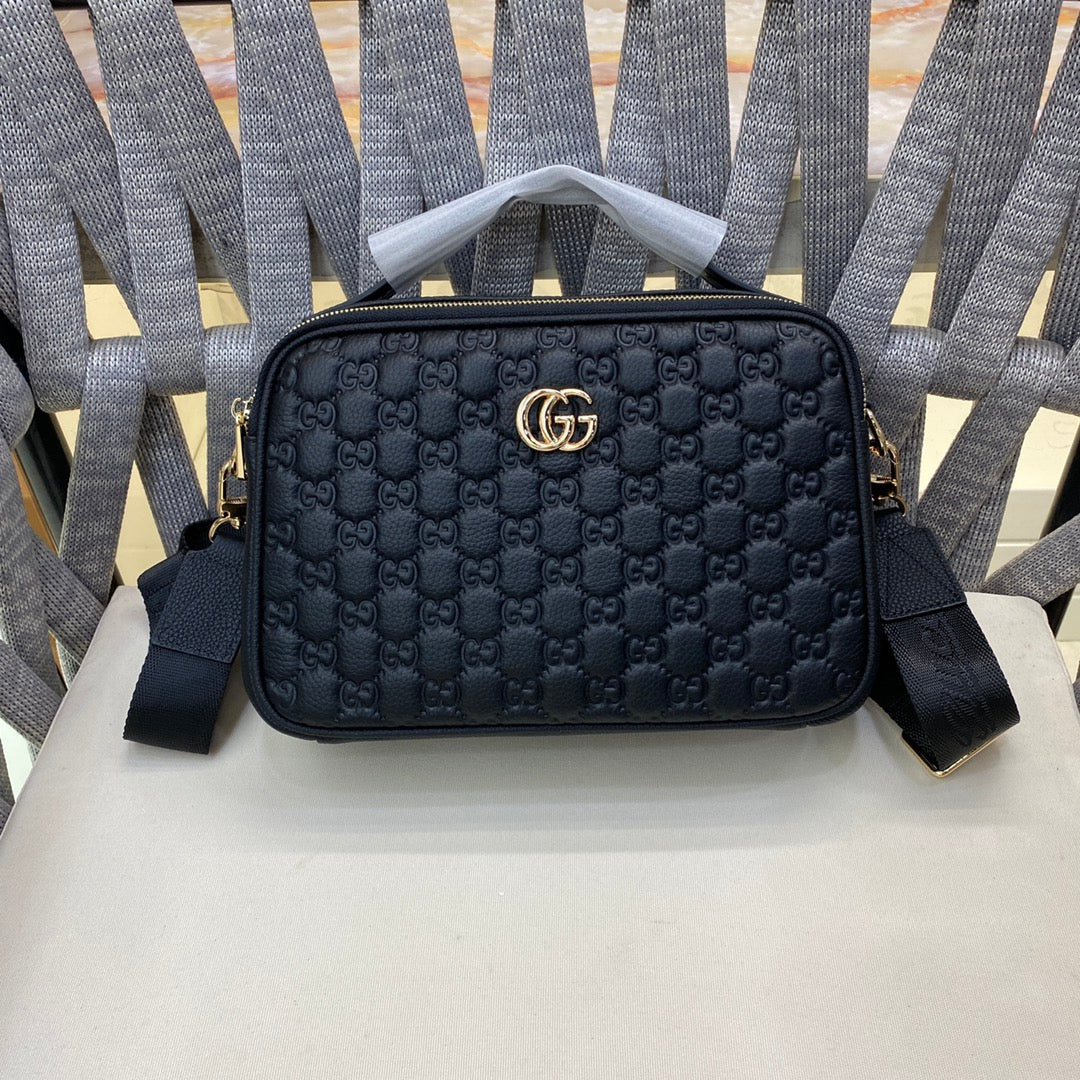 European and American high-quality new fashionable light luxury GG men's handbag, crossbody, armpit, single shoulder casual tote bag