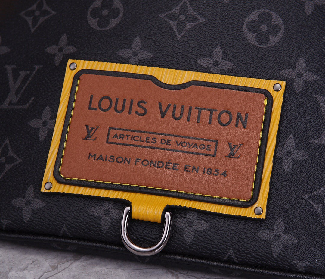 Louis Vuitton Multi functional Gaston Labels  Sports Waist Bag, Single Shoulder Crossbody Bag