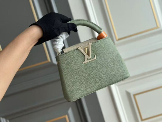 NEW luxury fashion Capucines Women's  handbag