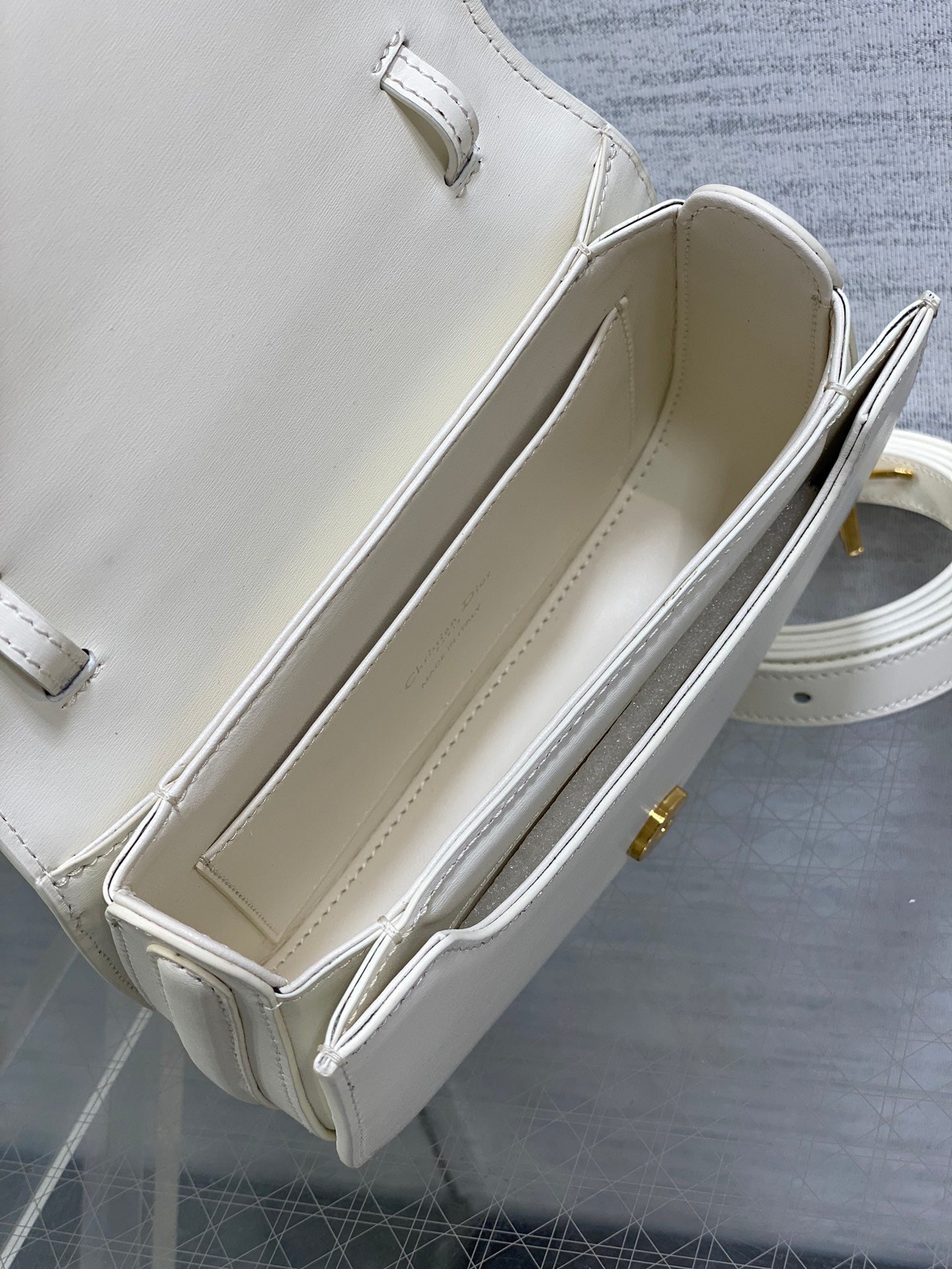 NEW Montaigne Avenue Fashion Trendy Women's Handheld Single Shoulder Crossbody Bag