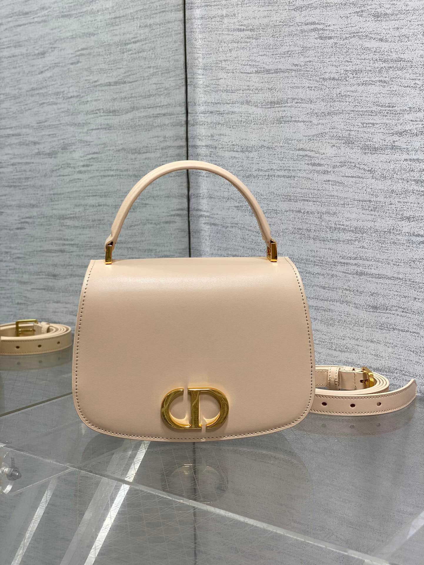 NEW Montaigne Avenue Fashion Trendy Women's Handheld Single Shoulder Crossbody Bag