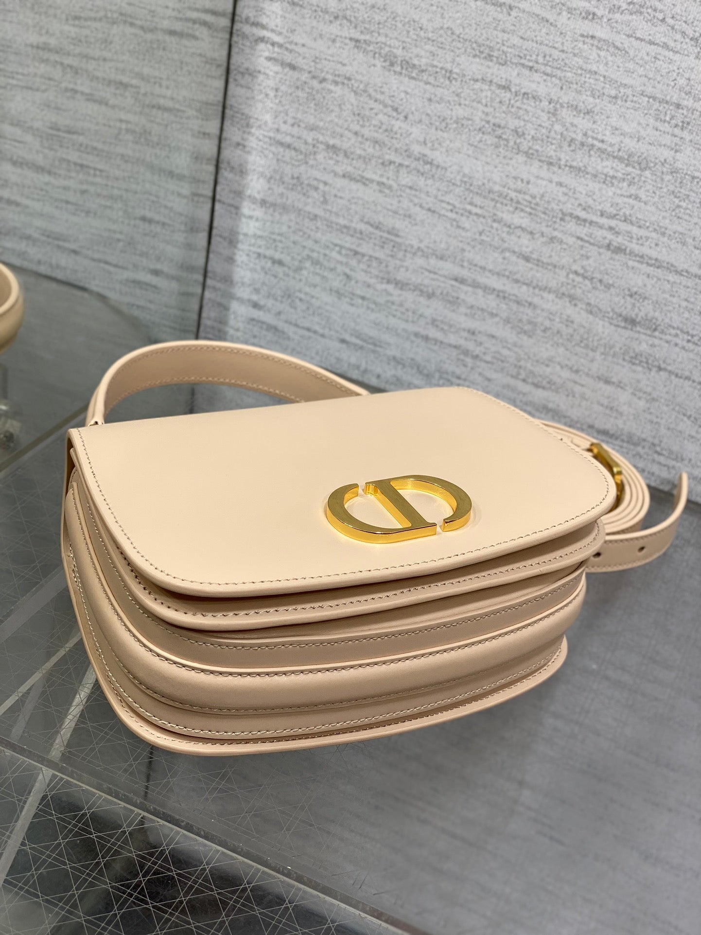 NEW Montaigne Avenue Fashion Trendy Women's Handheld Single Shoulder Crossbody Bag