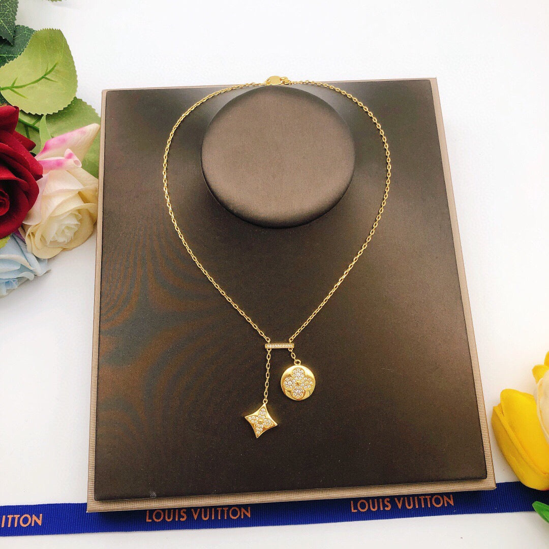 New  Women's 18K Gold Tassel Necklace