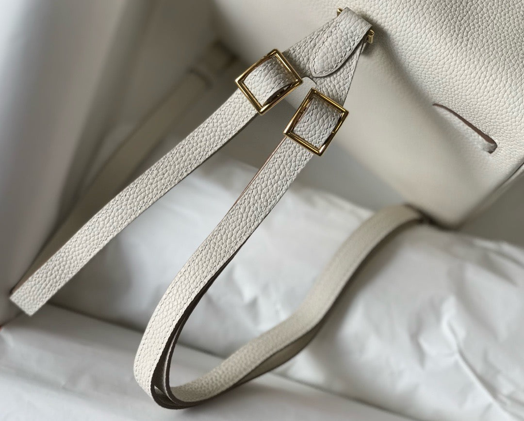 New luxury fashion Kelly Ado Pocket Backpack