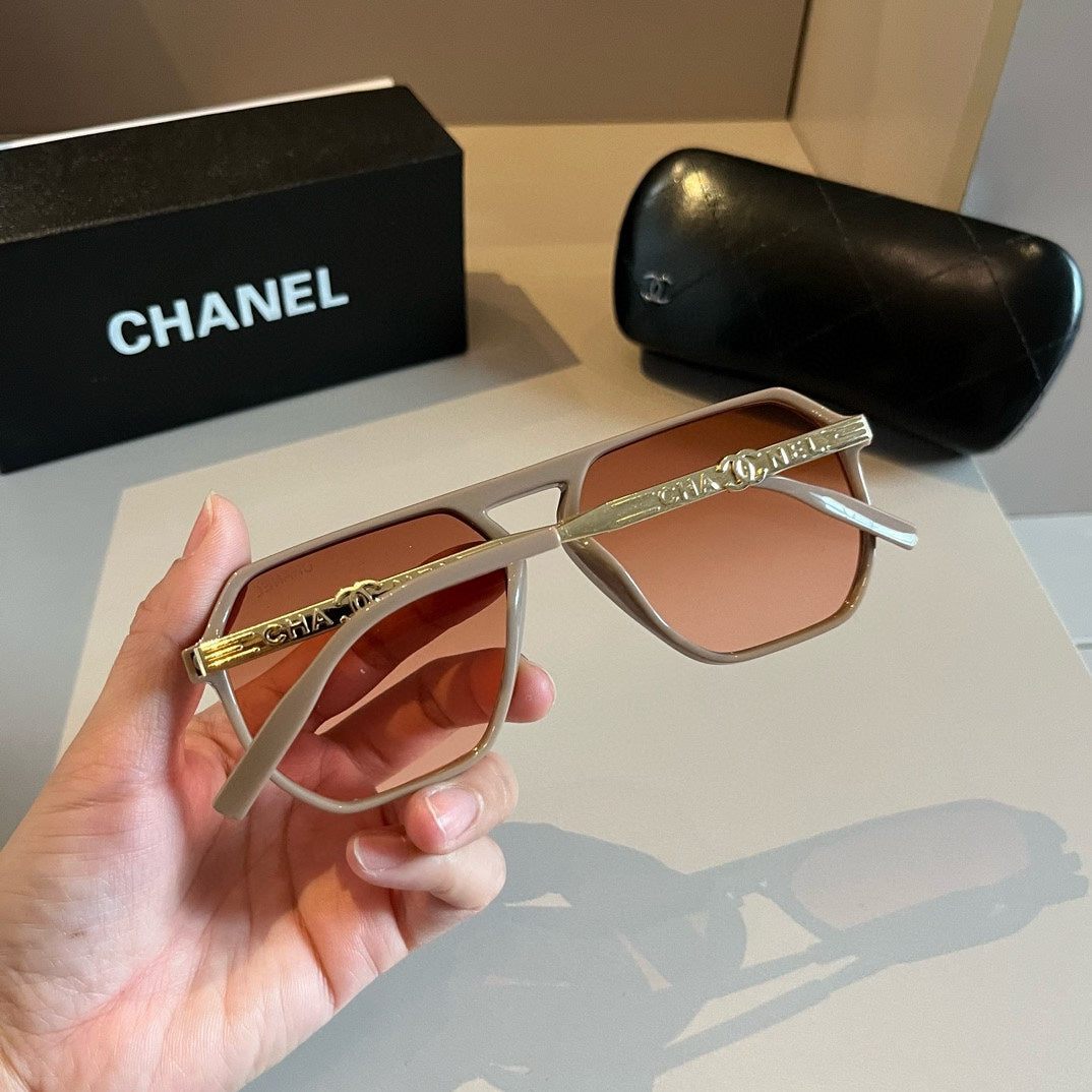 New fashion star with large frame sunglasses