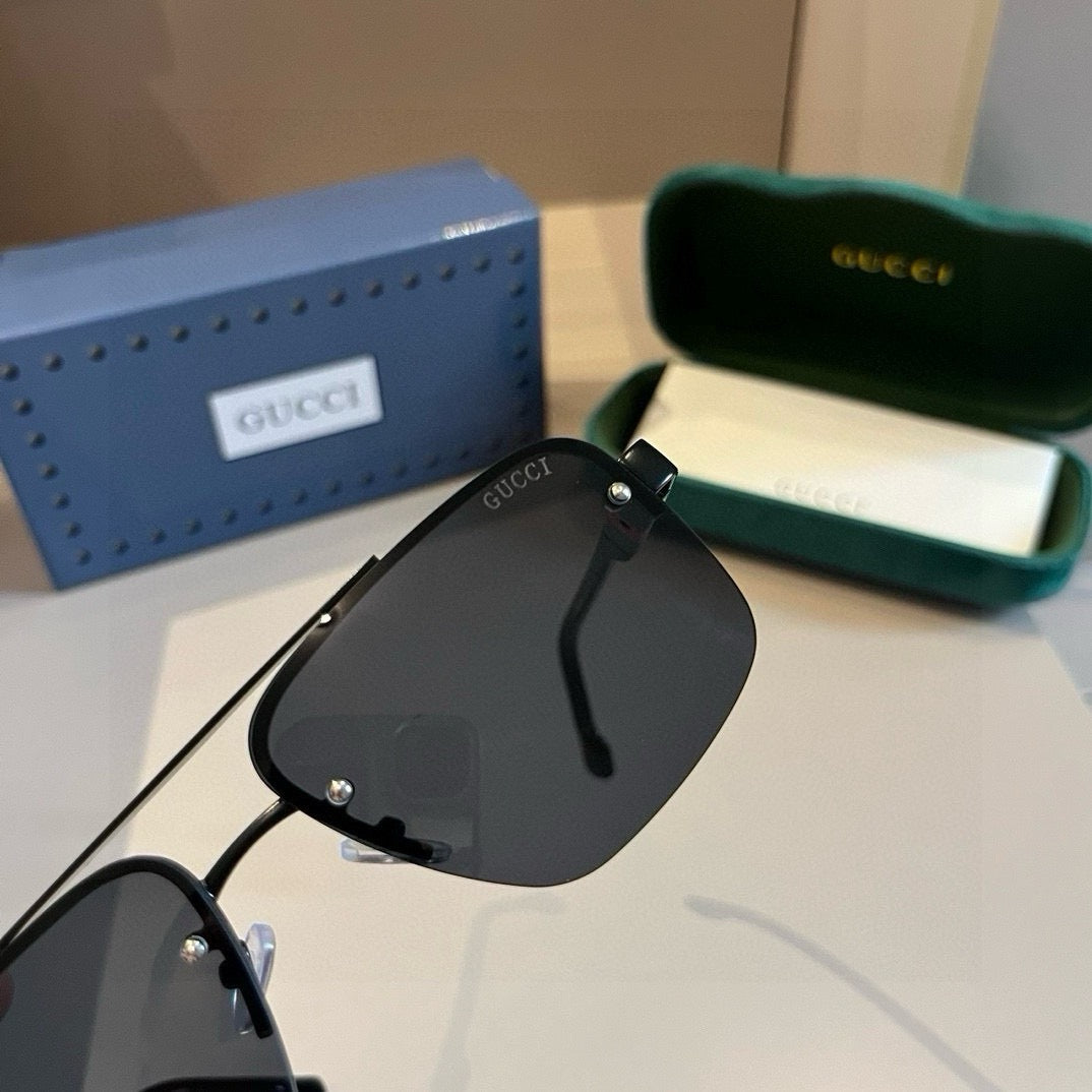 New fashion trend  men's sunglasses
