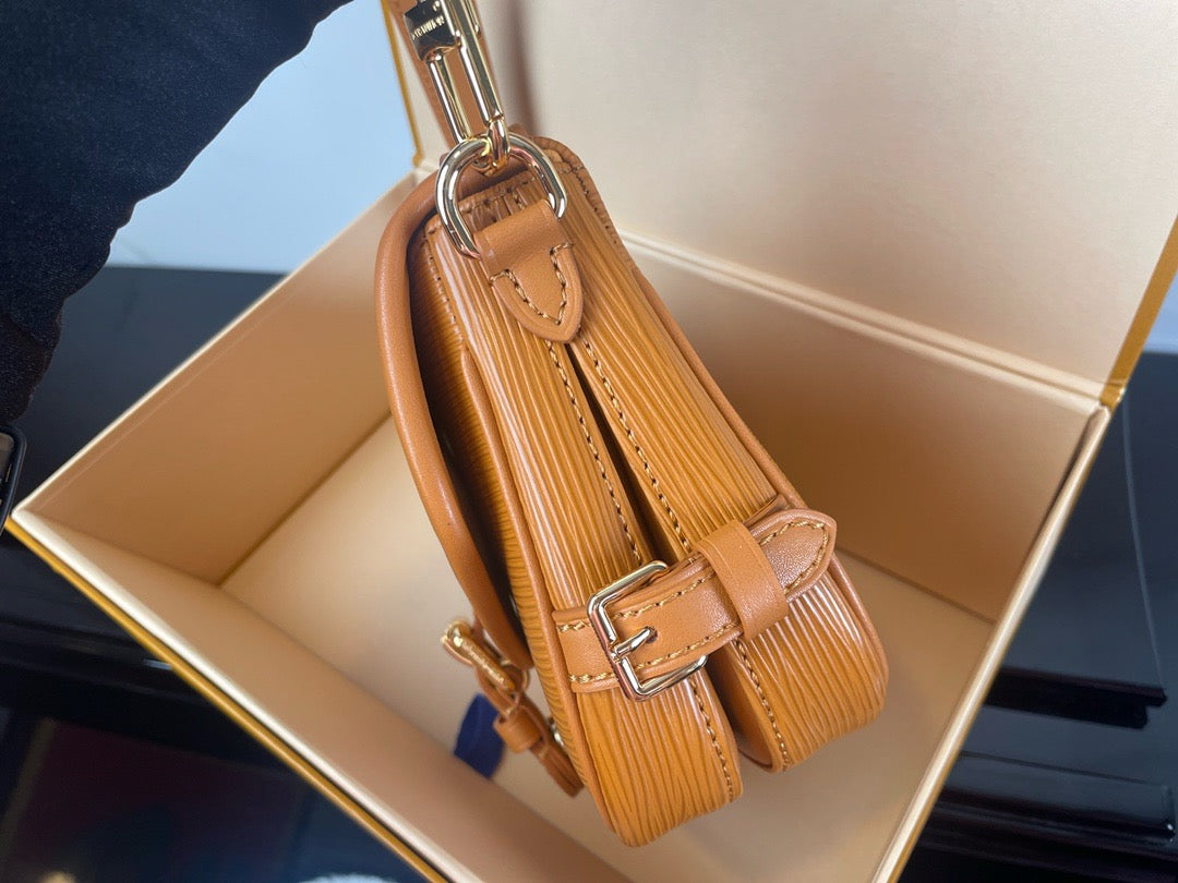 New luxury fashion SAUMUR  CIRCIE Women's Single Shoulder Handbag