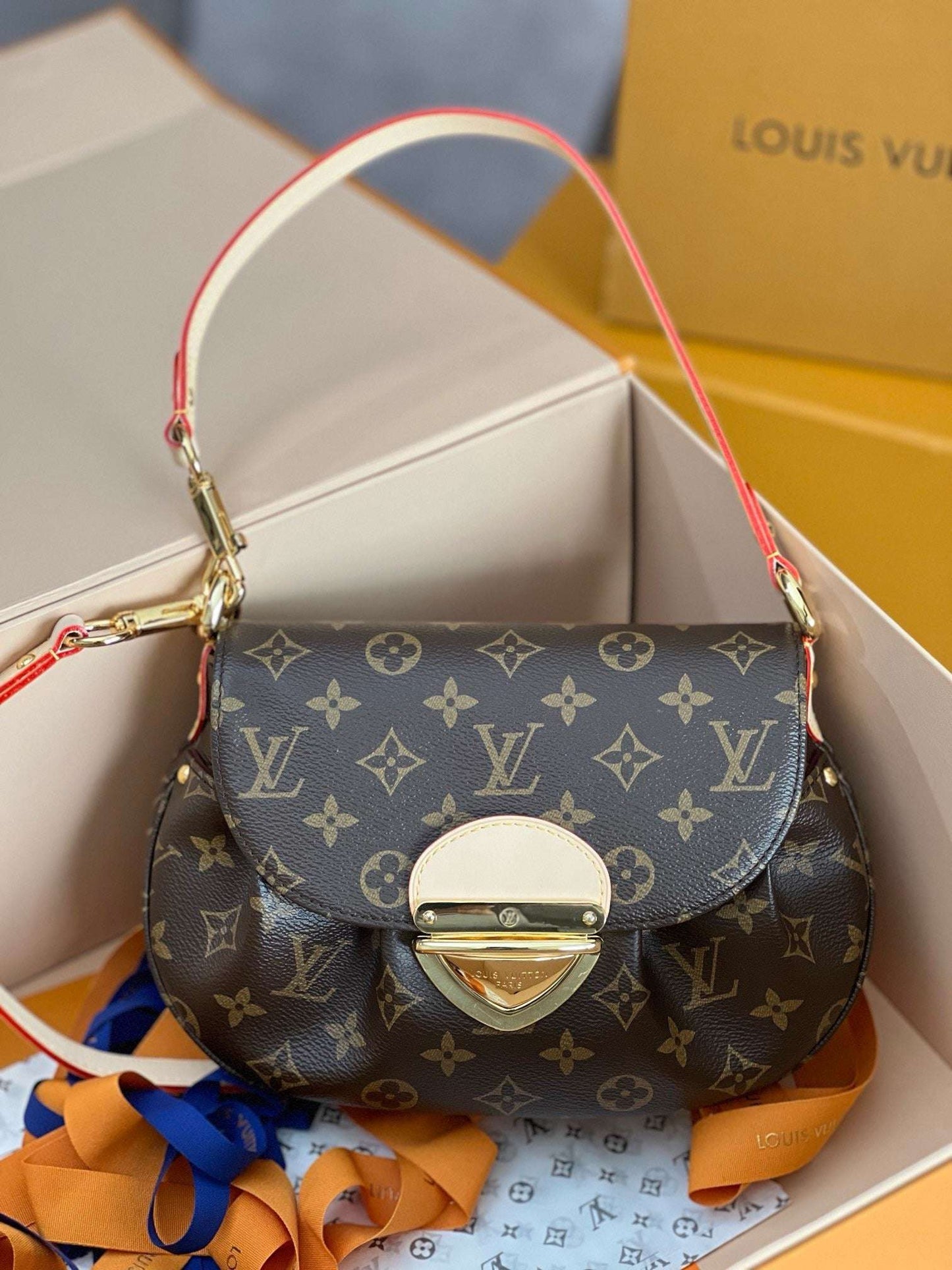 New luxury fashion MONOGRAM DENING Women's Single Shoulder Cross Shoulder Handbag