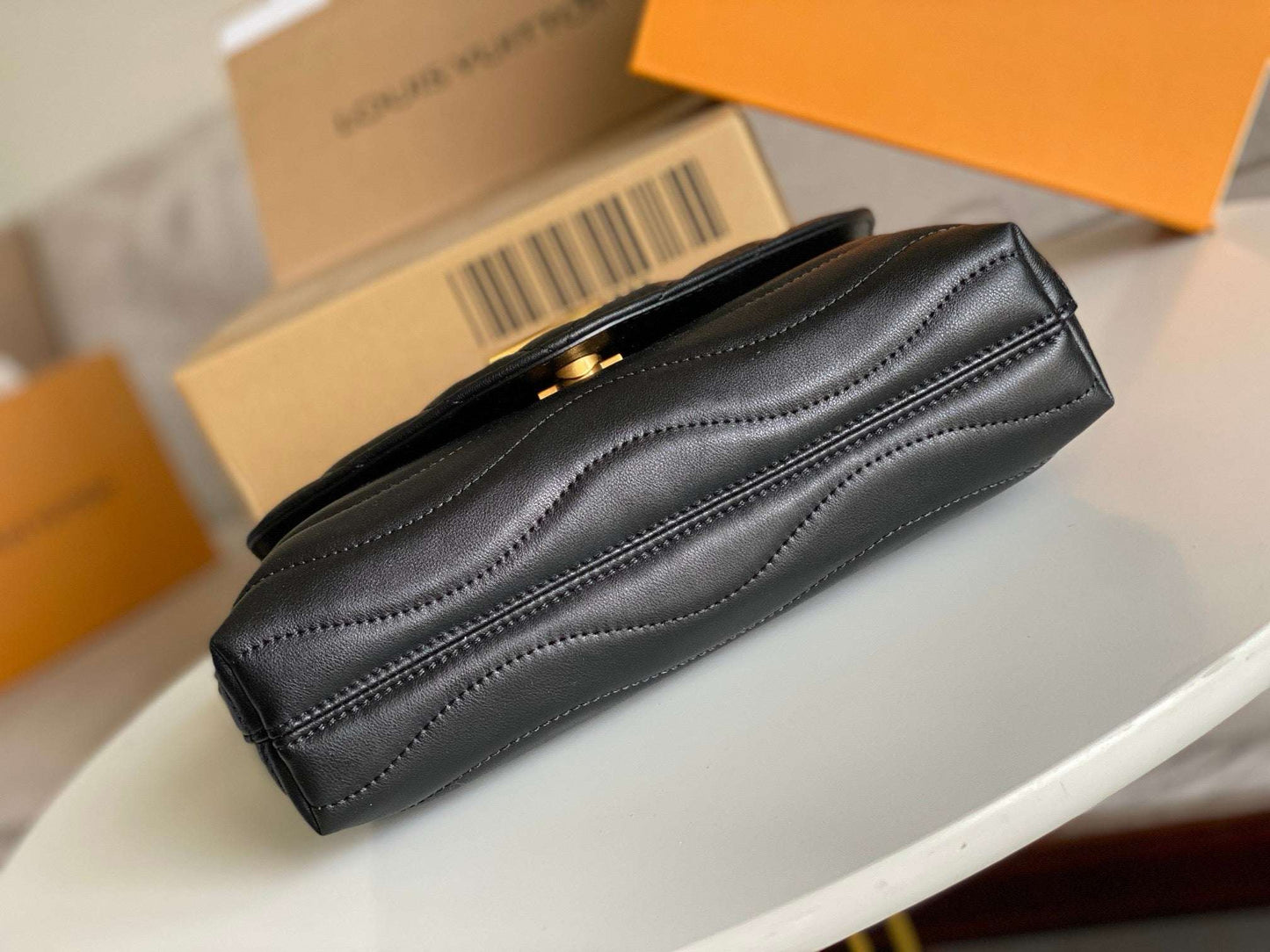 New luxury fashion WAVE Women's Shoulder Crossover Chain Bag