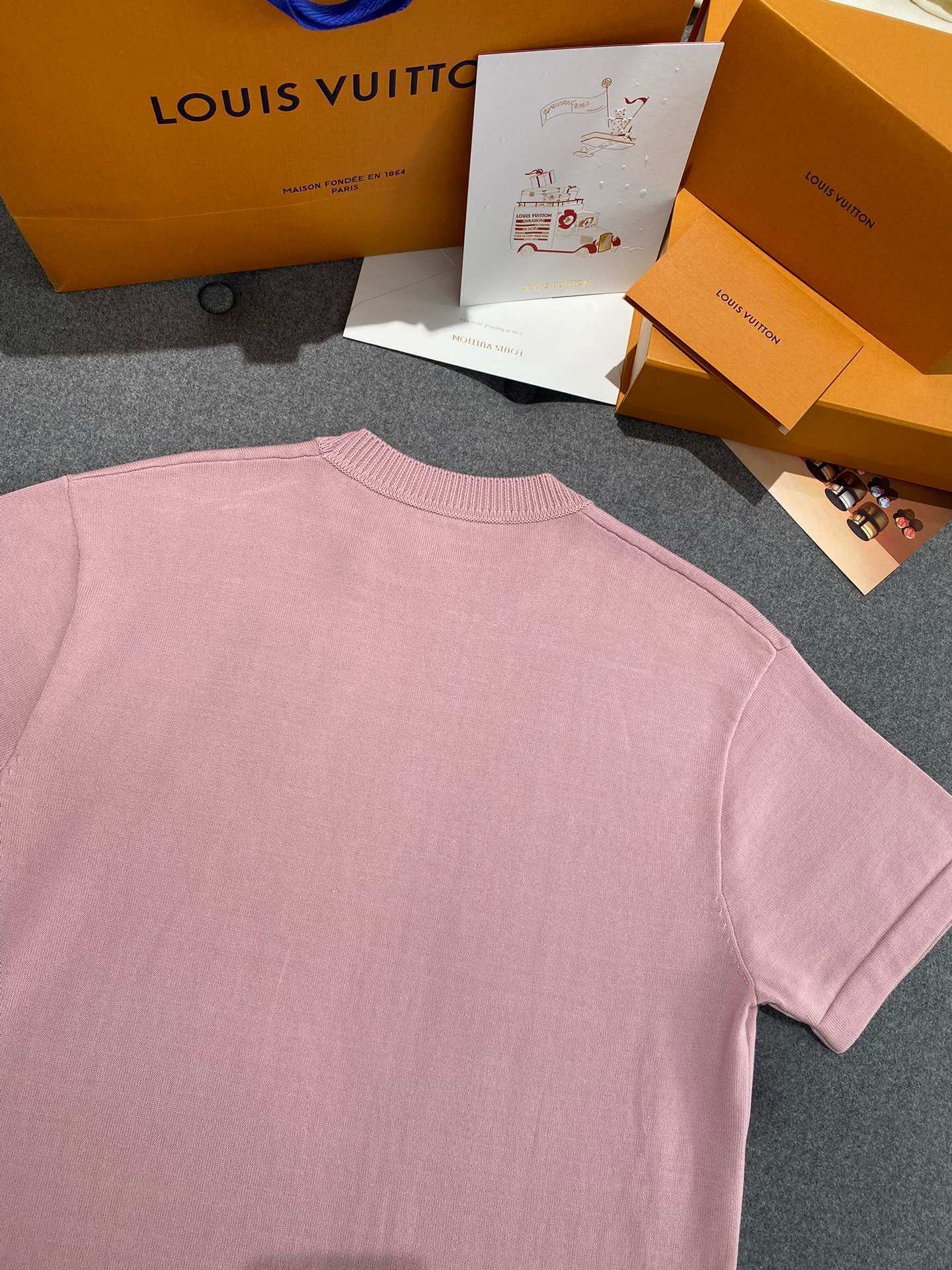 New  Fashion Trend embroidery Logo Short Sleeves