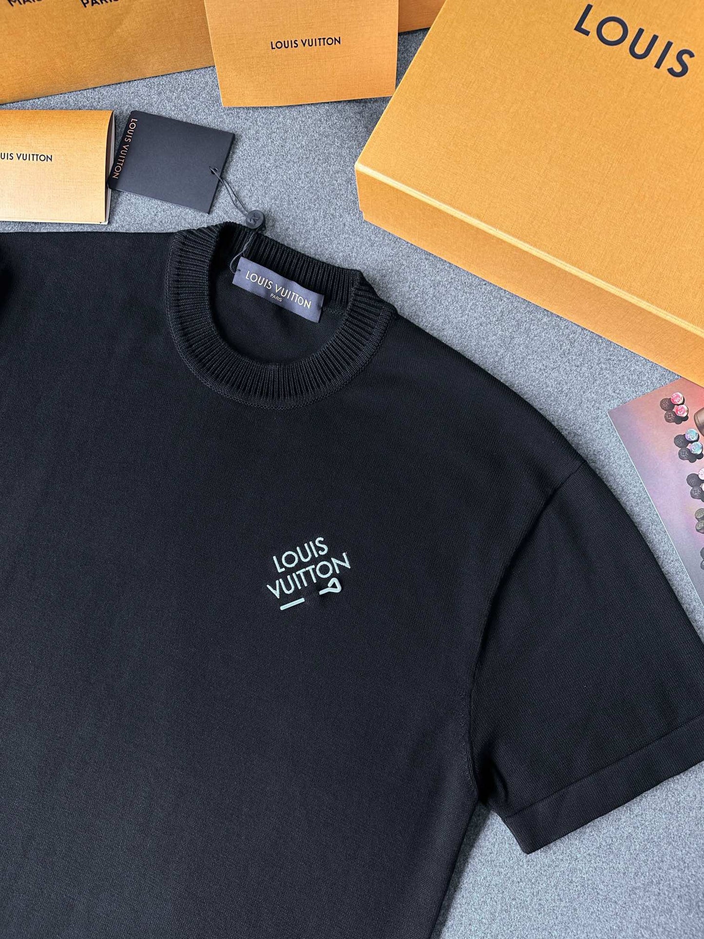 New  Fashion Trend embroidery Logo Short Sleeves