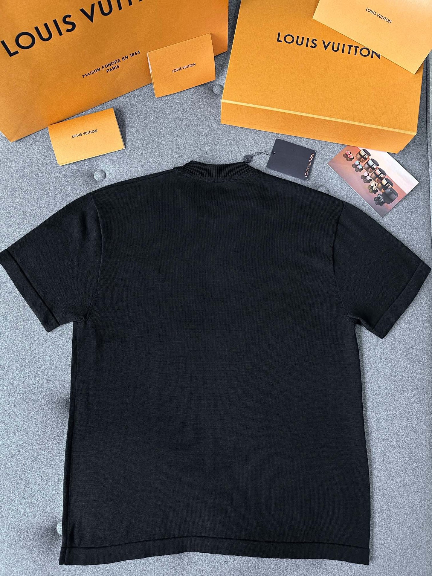 New  Fashion Trend embroidery Logo Short Sleeves