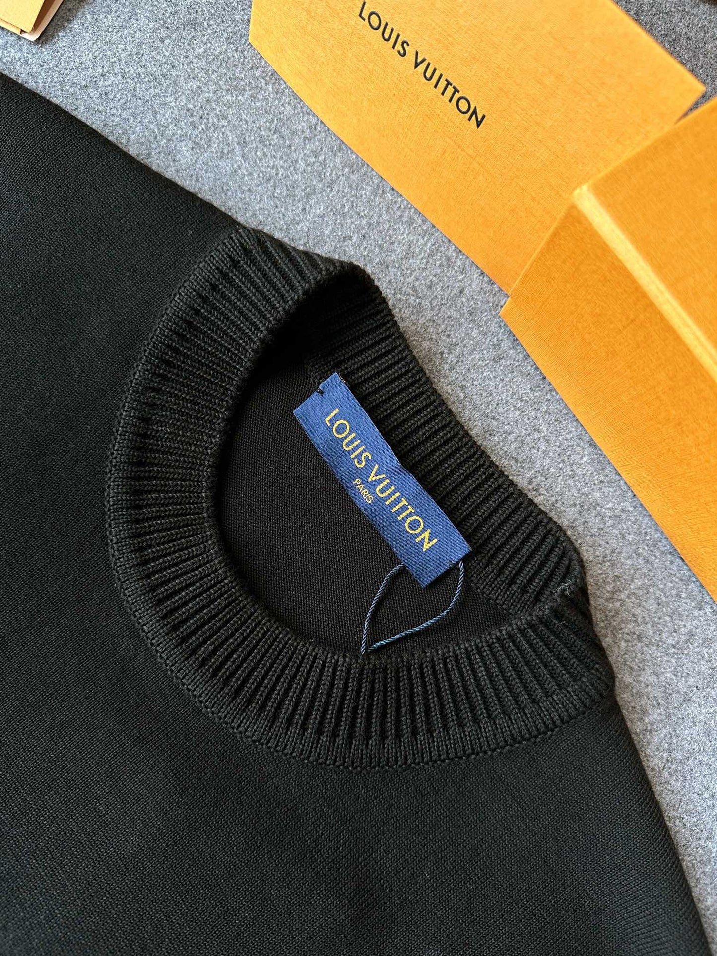 New  Fashion Trend embroidery Logo Short Sleeves