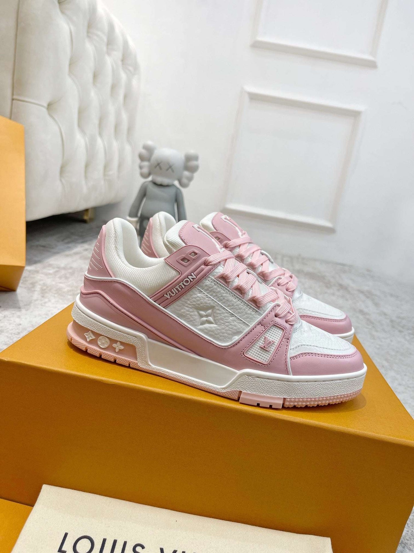 New luxury fashion Trainer by virgin abloh sports shoes