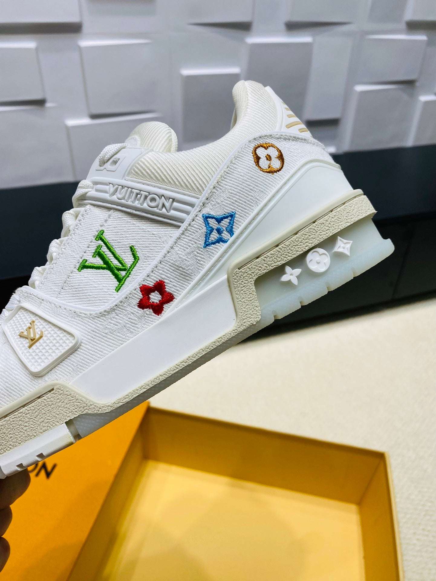 New luxury fashion DIY Sneakers