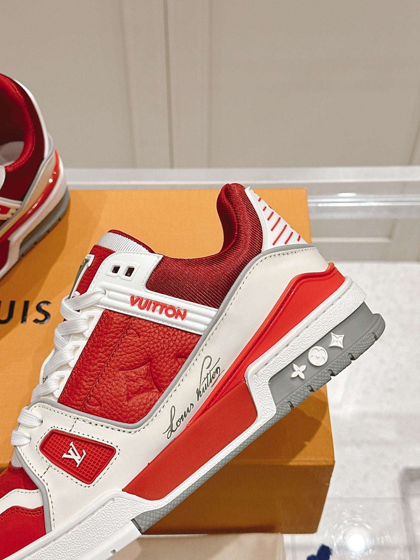New luxury fashion TRAINER Sneakers