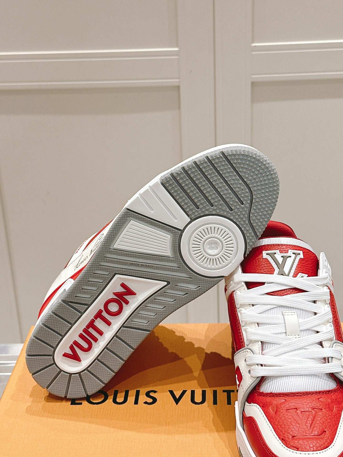 New luxury fashion TRAINER Sneakers