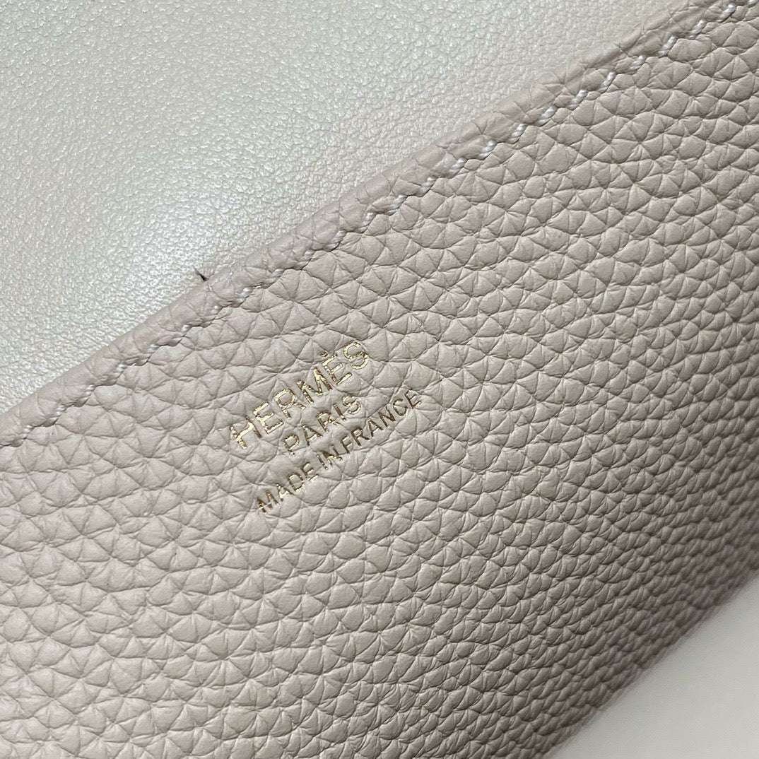 New luxury fashion Exquisite Halzan Handbag&Shoulder&Crossbody Bag