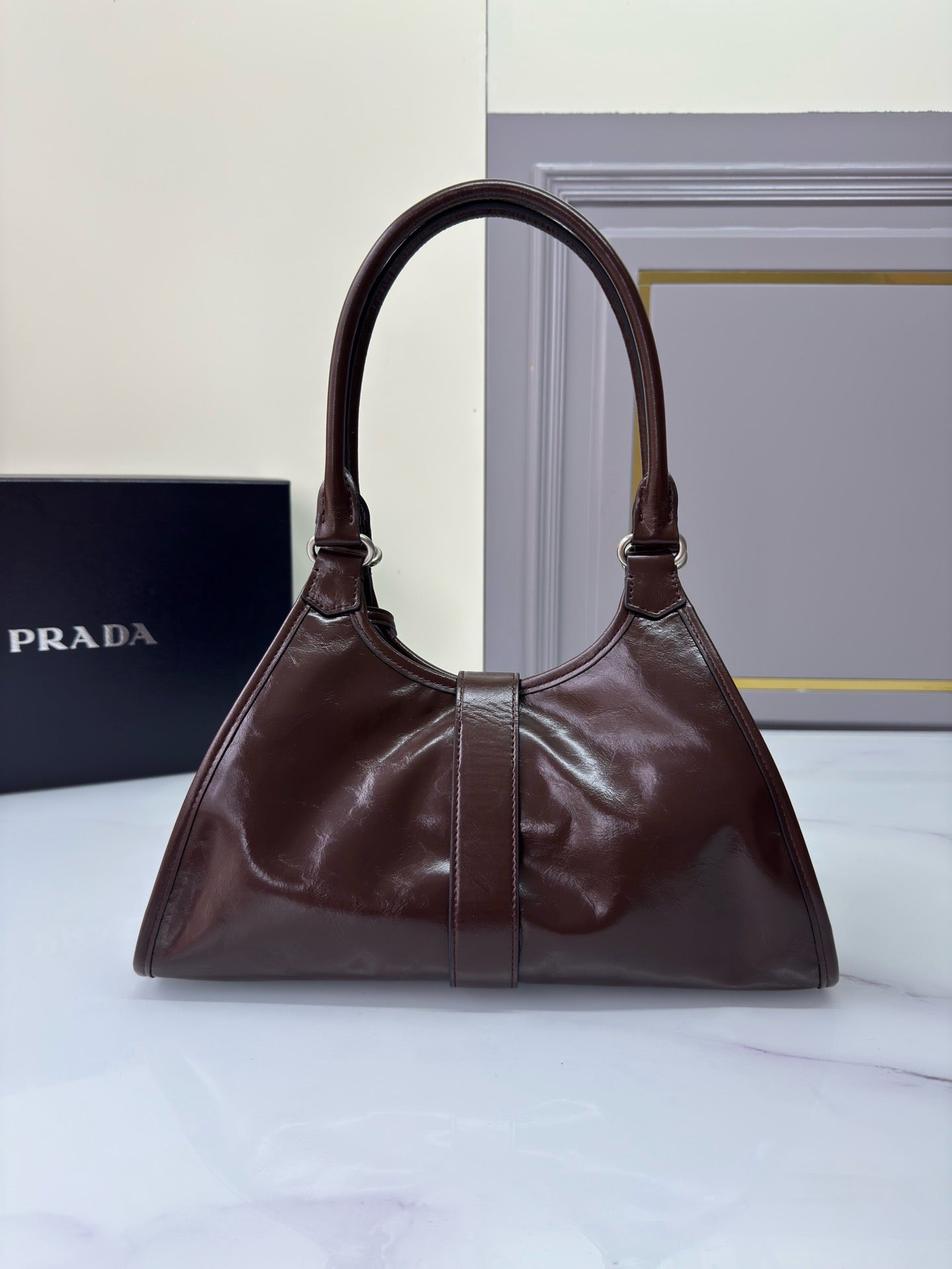 New Fashion able, Casual and Exquisite PRADA Women's Handheld