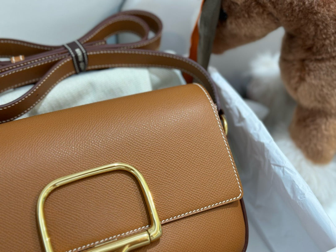 New luxury fashion Exquisite Della Cavalleria Shoulder&Crossbody Bag