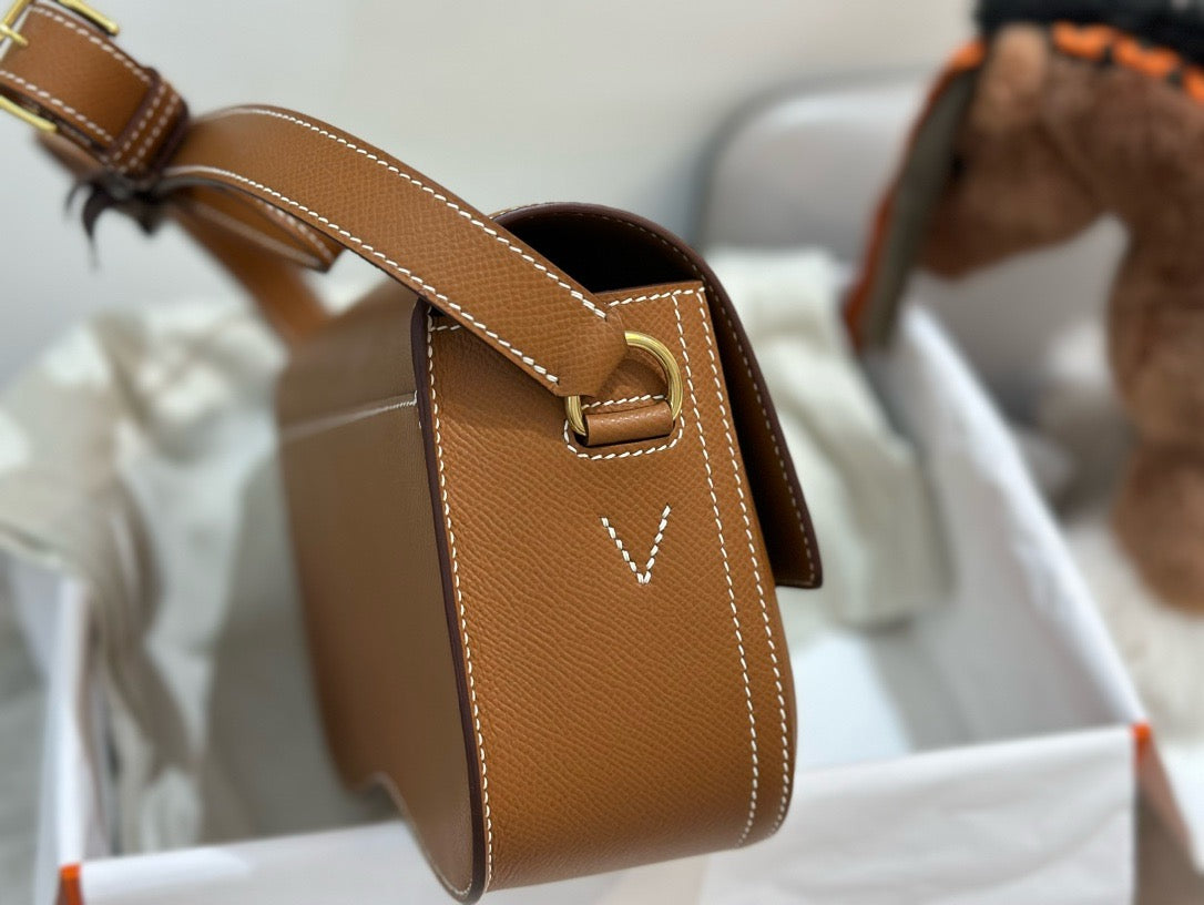 New luxury fashion Exquisite Della Cavalleria Shoulder&Crossbody Bag