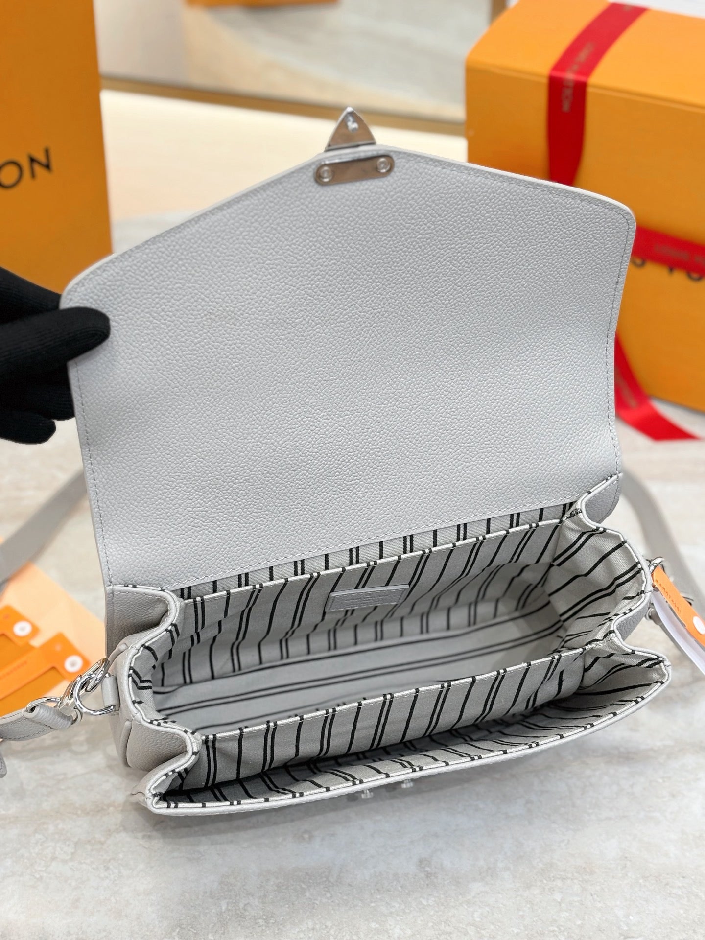 New luxury and fashionable Pochette M é tis women's handbag
