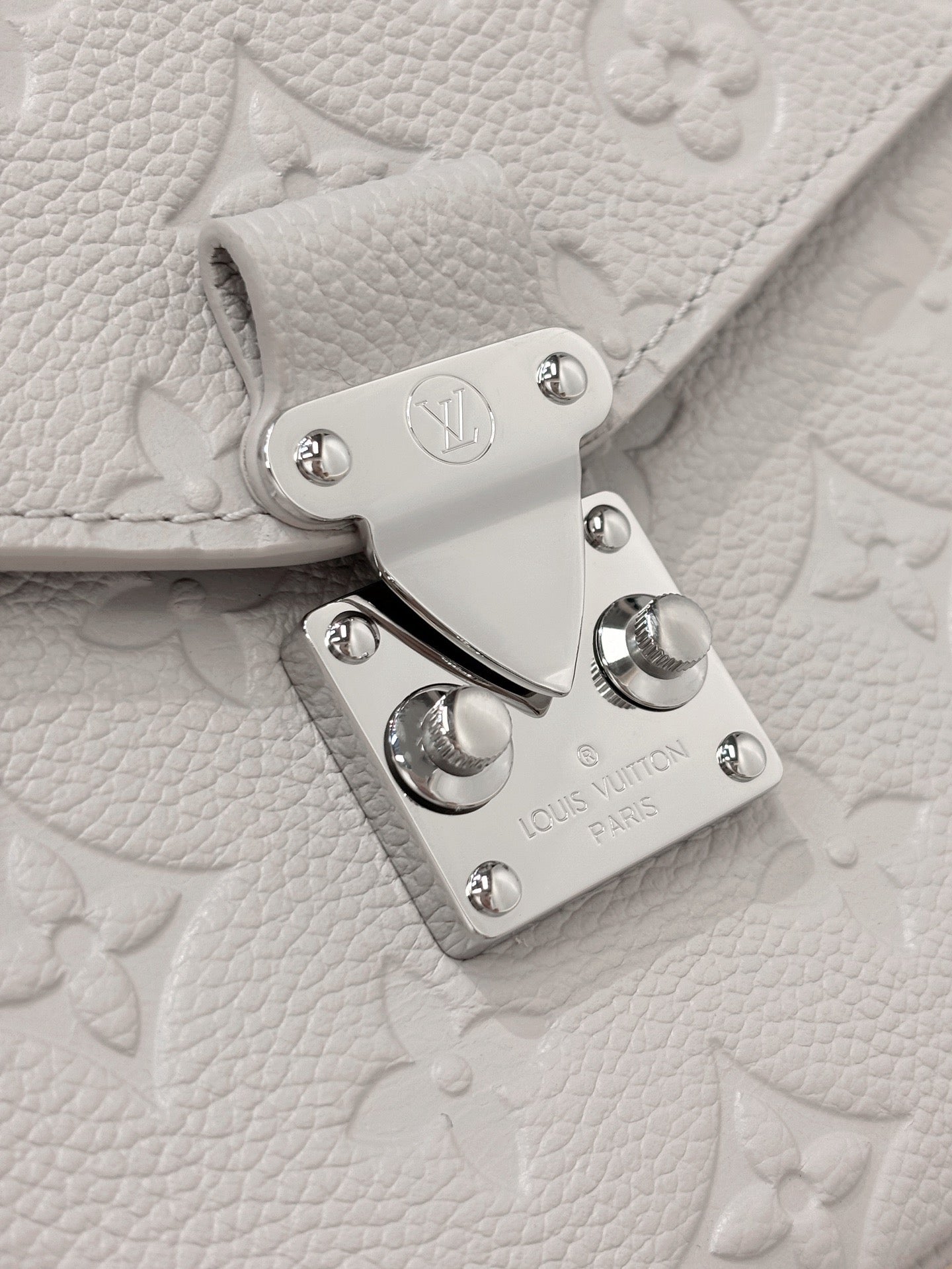 New luxury and fashionable Pochette M é tis women's handbag