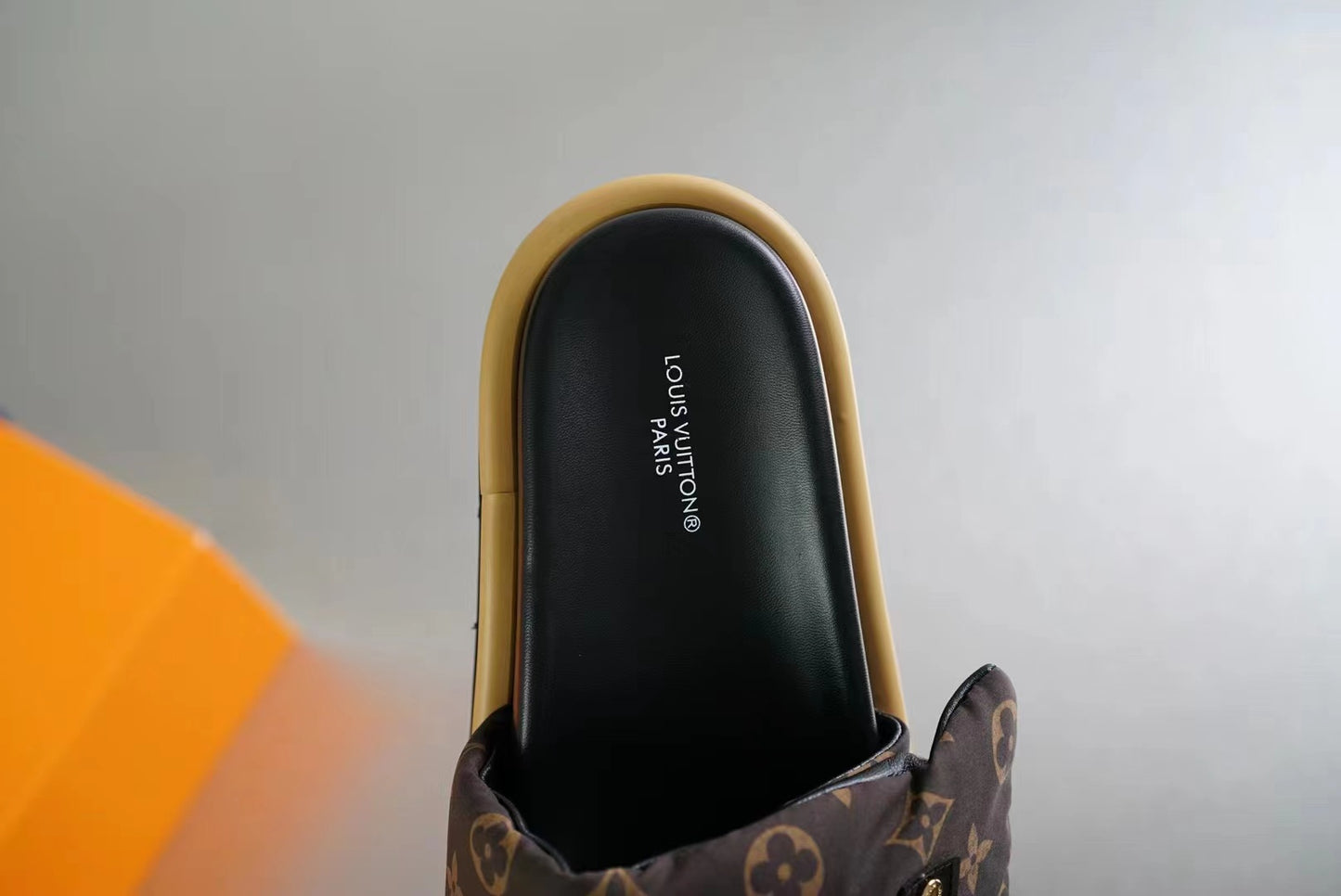 New luxury fashion pool pillow comfort Ladies' flat bottomed anti-skid slippers