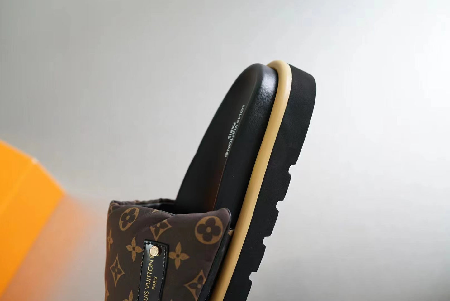 New luxury fashion pool pillow comfort Ladies' flat bottomed anti-skid slippers