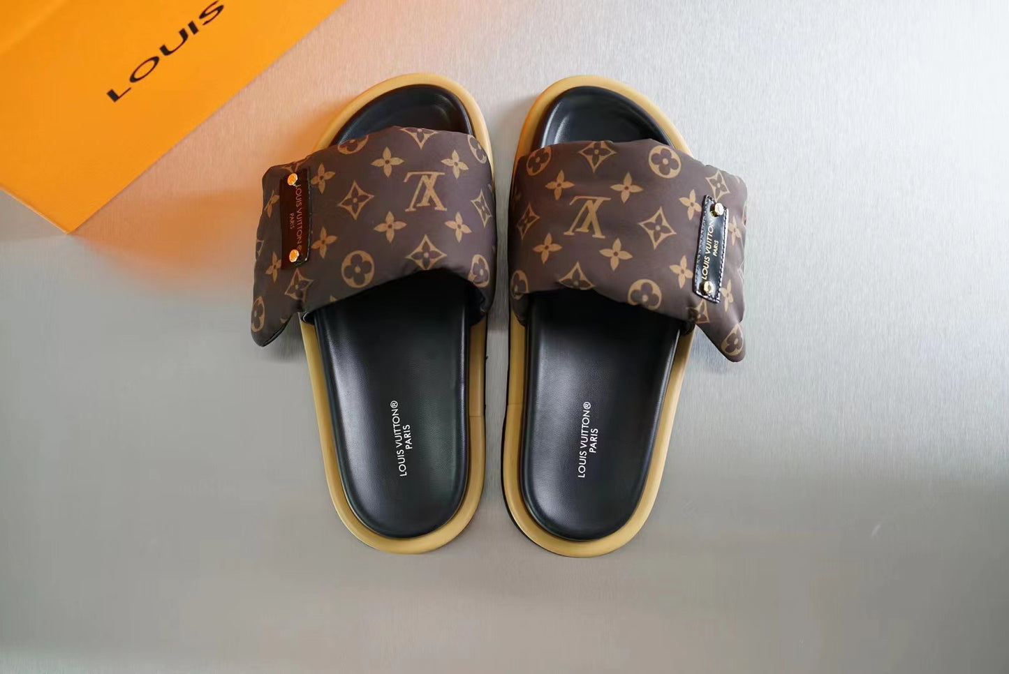 New luxury fashion pool pillow comfort Ladies' flat bottomed anti-skid slippers