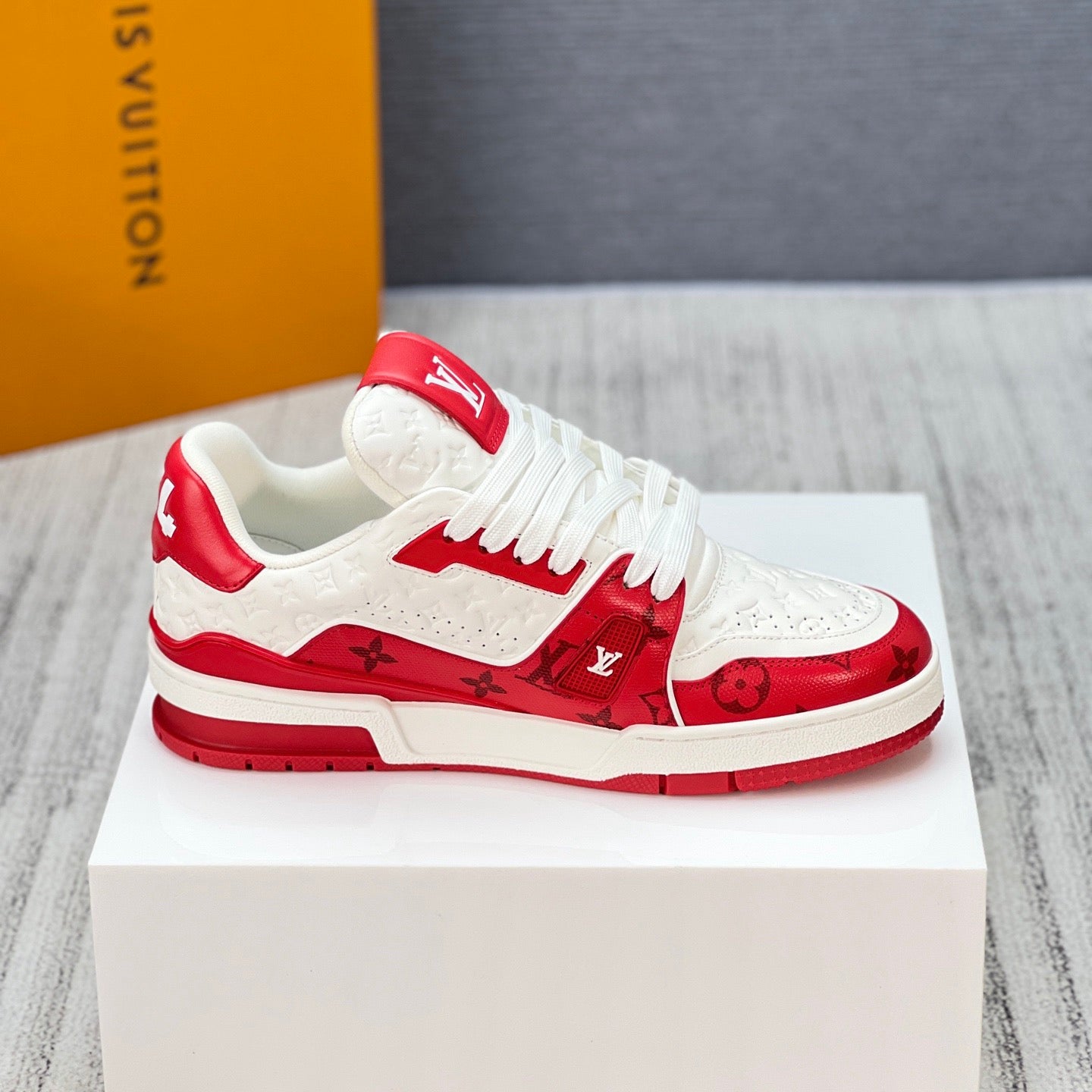 New luxury fashion Leisure sports culture versatile board shoes