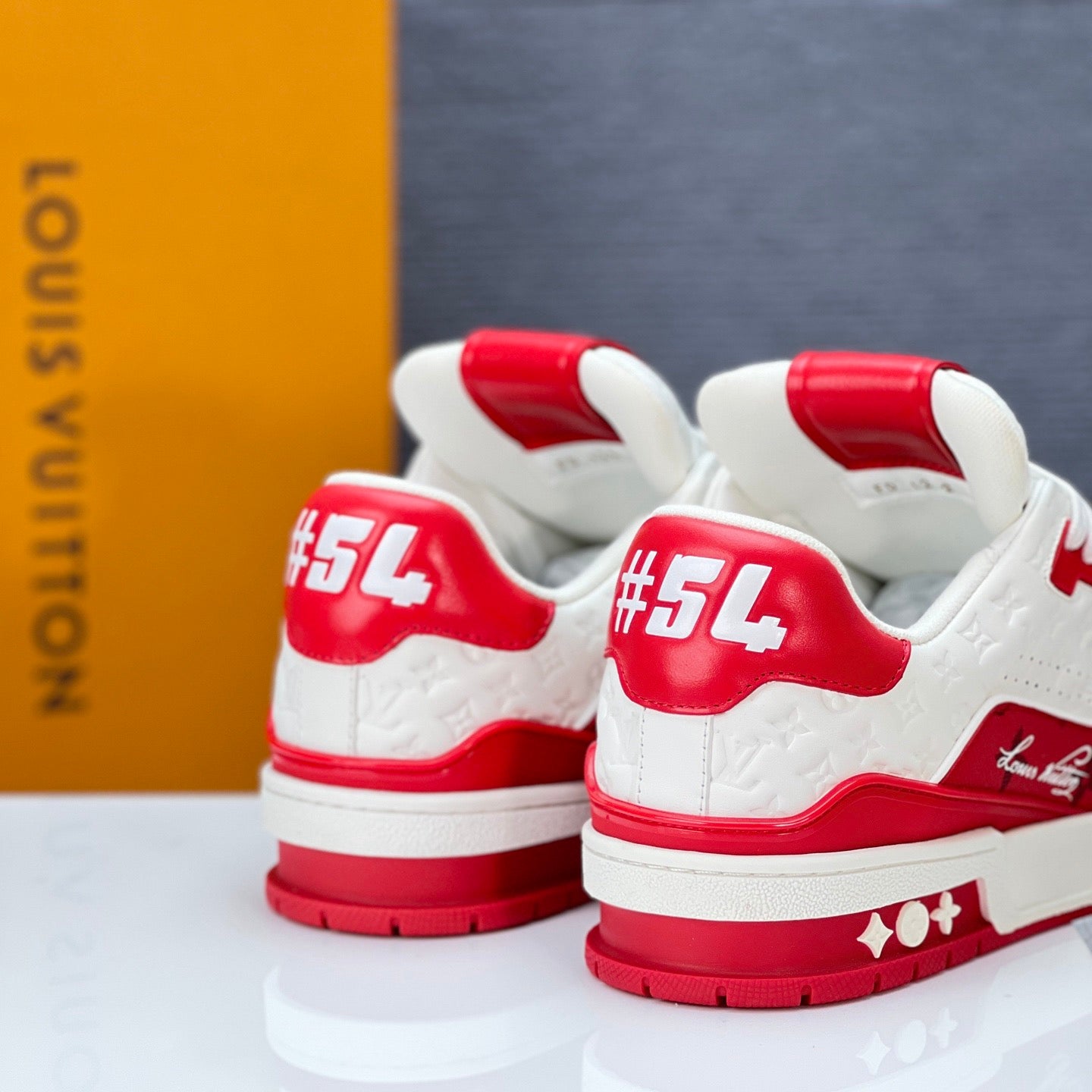New luxury fashion Leisure sports culture versatile board shoes