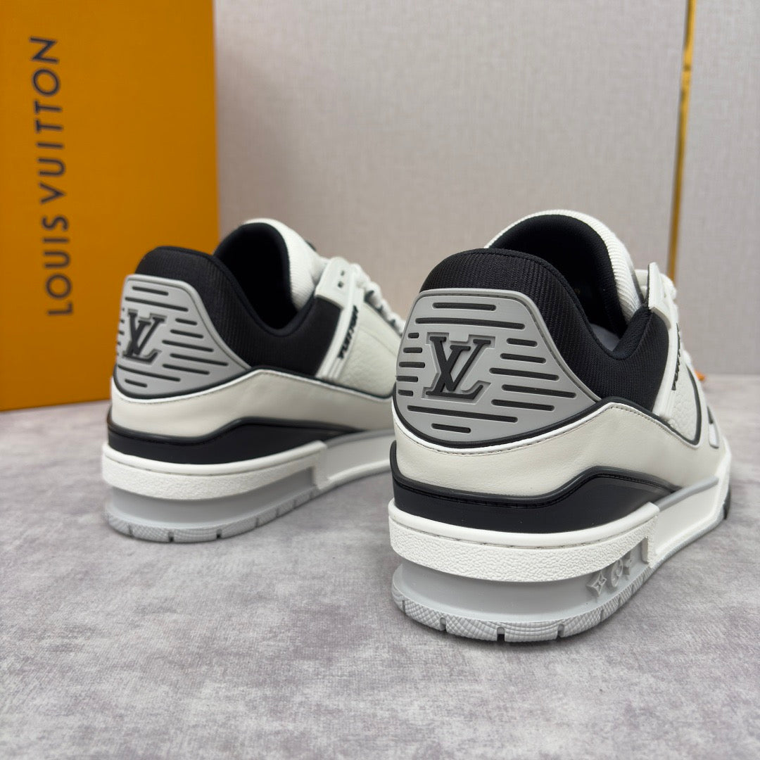 New luxury fashion TRAINER  Sneakers