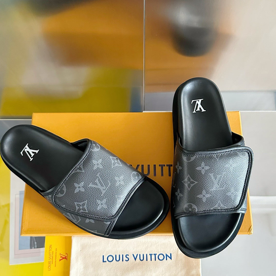 New luxury  fashion men's flat bottomed anti-skid slippers