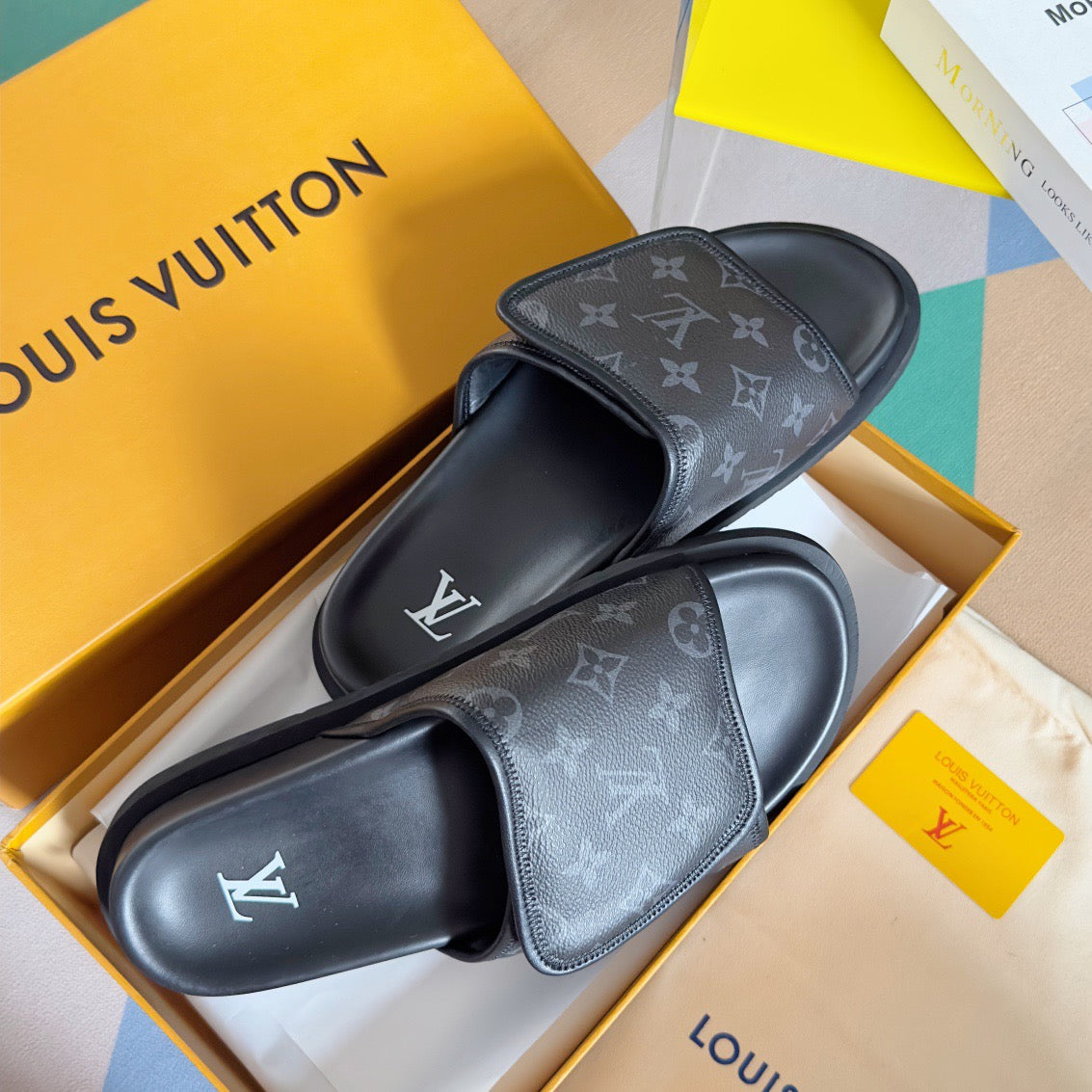 New luxury  fashion men's flat bottomed anti-skid slippers