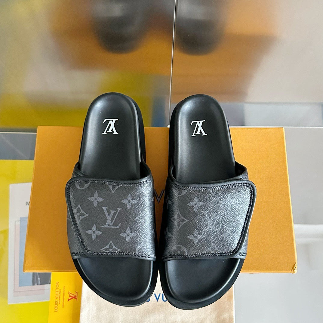 New luxury  fashion men's flat bottomed anti-skid slippers