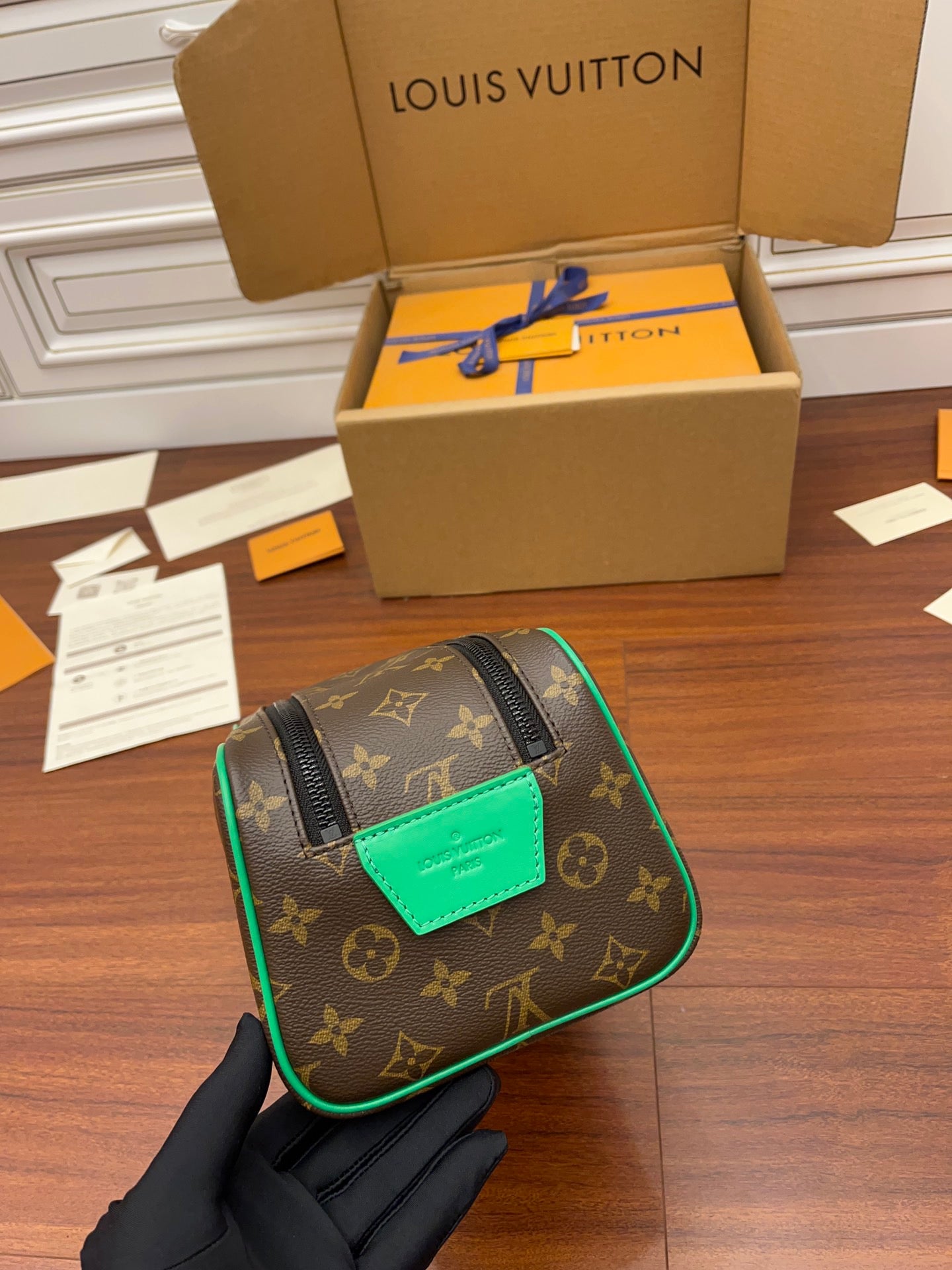 New luxury fashion Dopp Kit Toiletry Bags