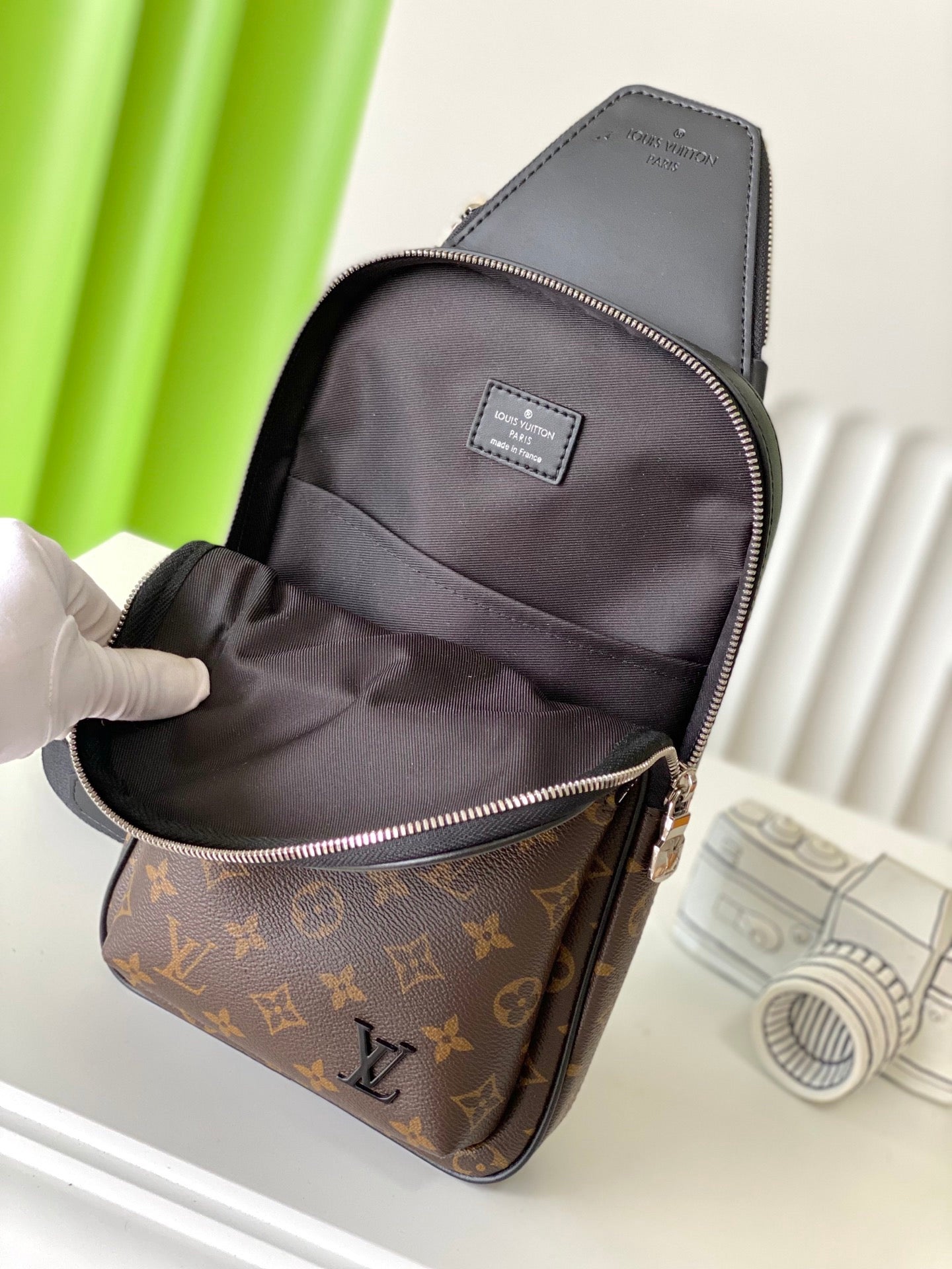 New Luxury Fashion Avenue Slingbag