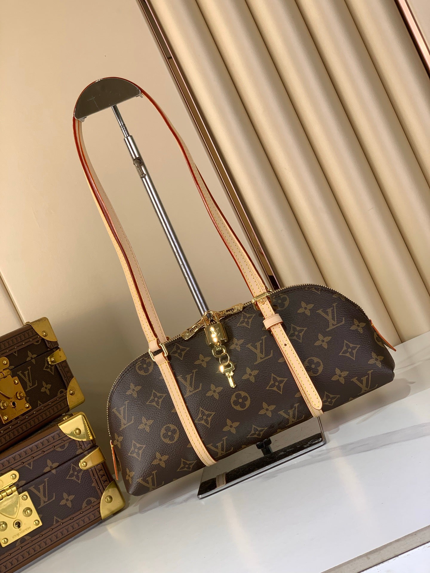 New luxury fashion Squire East West handbags