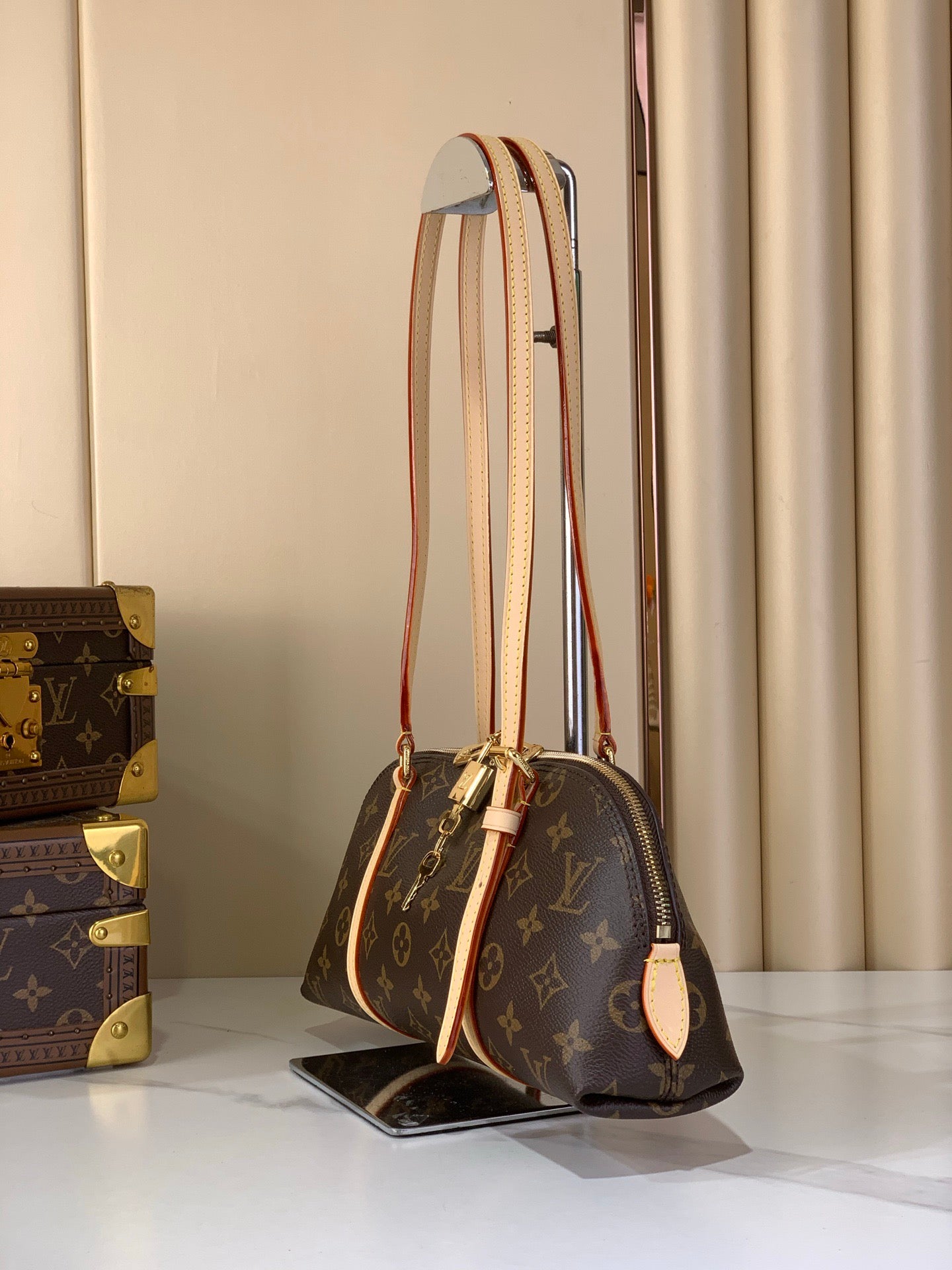 New luxury fashion Squire East West handbags