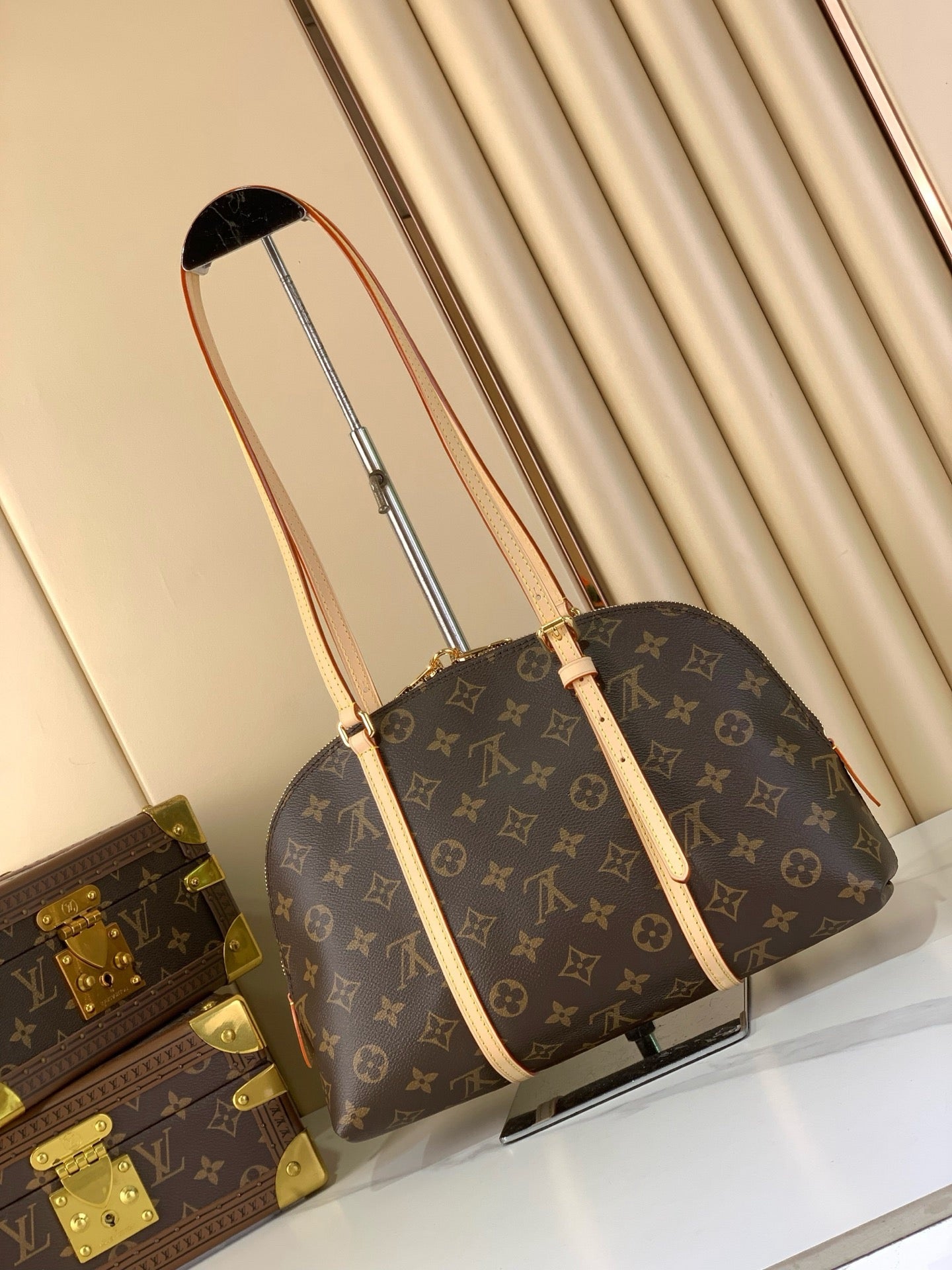 New luxury fashion Squire East West handbags