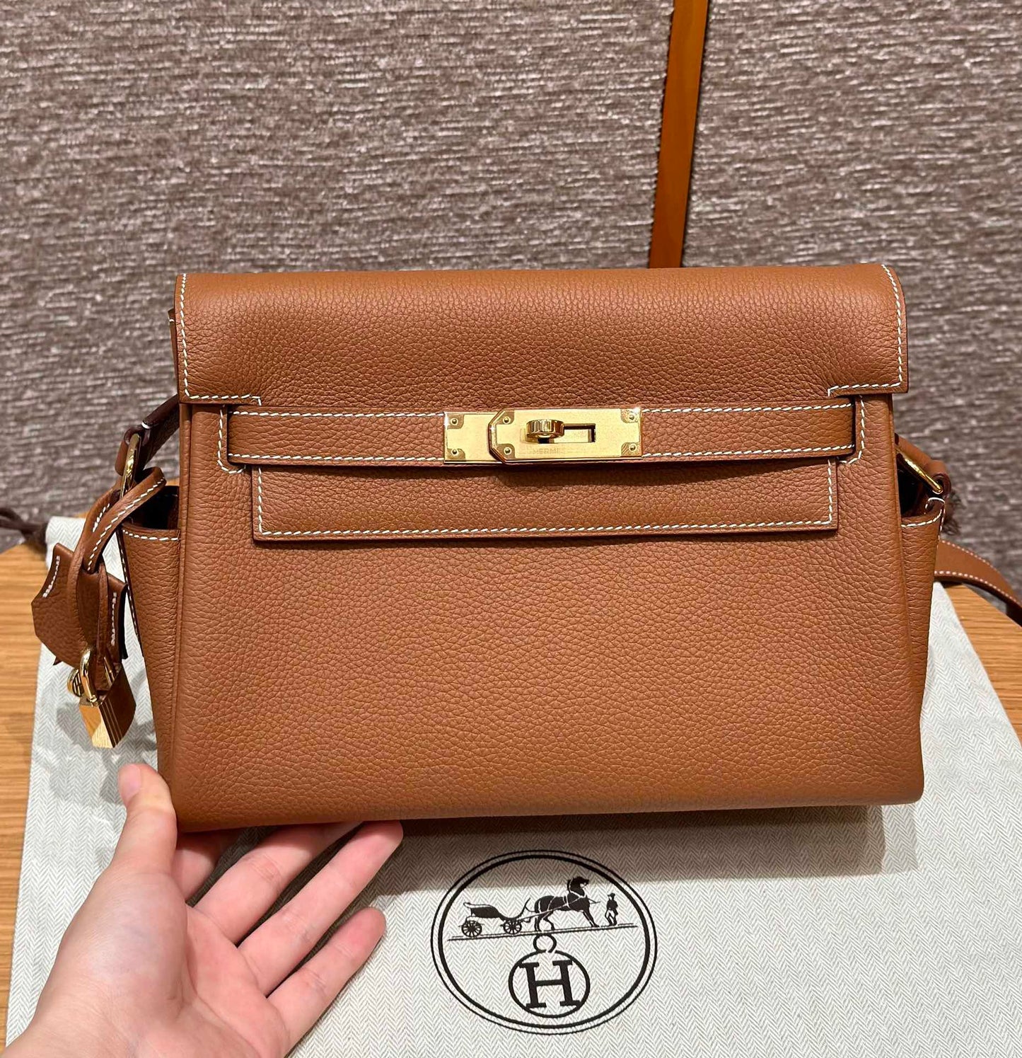 New luxury fashion Kelly Messenger handbags