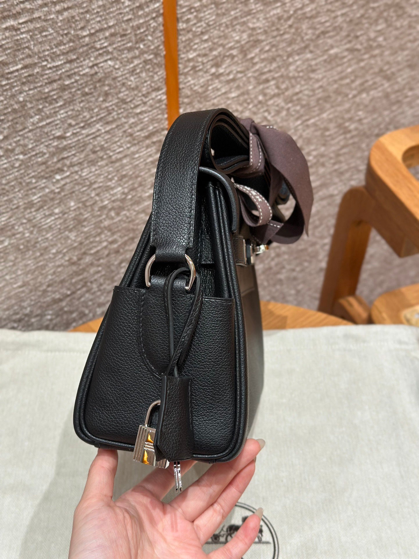 New luxury fashion Kelly Messenger handbags