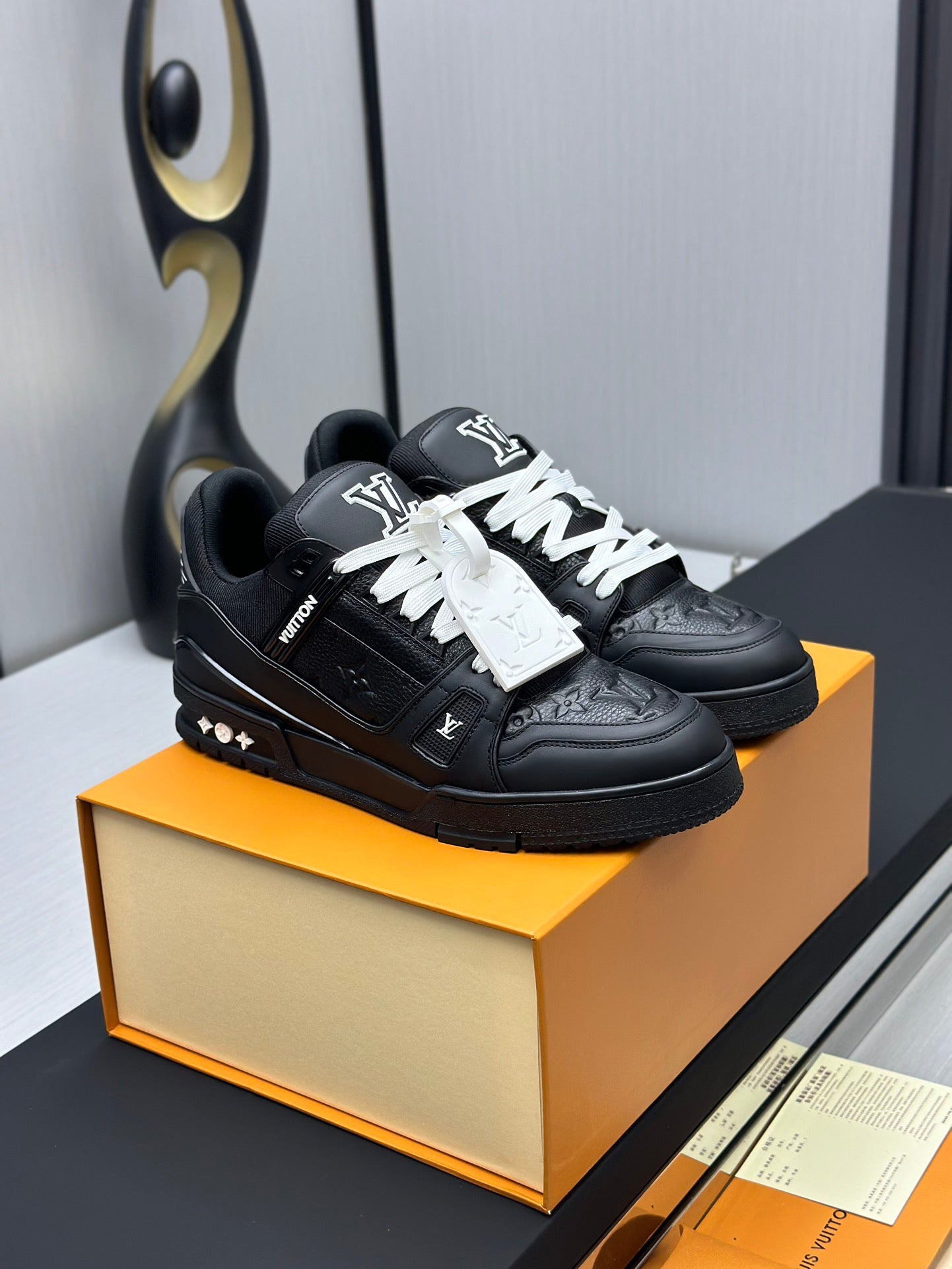 New luxury fashion Trainer sports leisure shoes