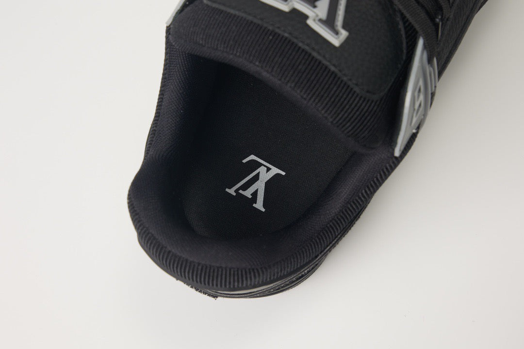 New luxury fashion Trainer sports leisure shoes