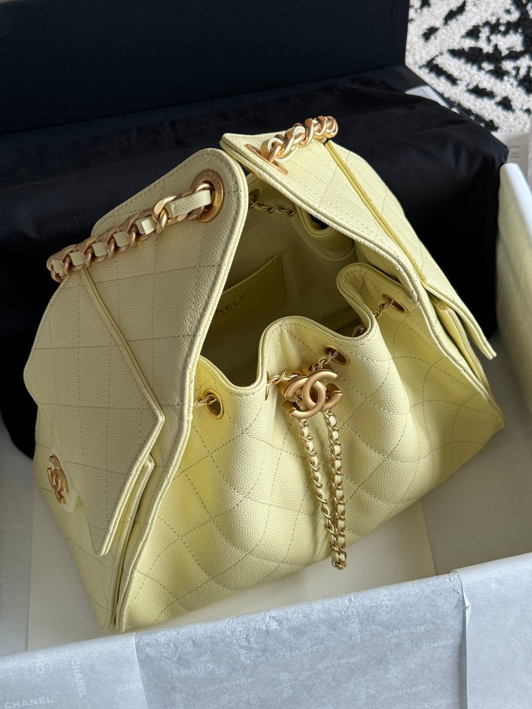 New luxury fashion handbag