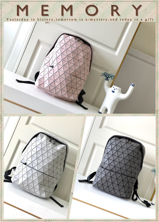New British fashion trend casual technology diamond grid dual shoulder casual geometric frosted leather unisex personalized large capacity travel bag backpack